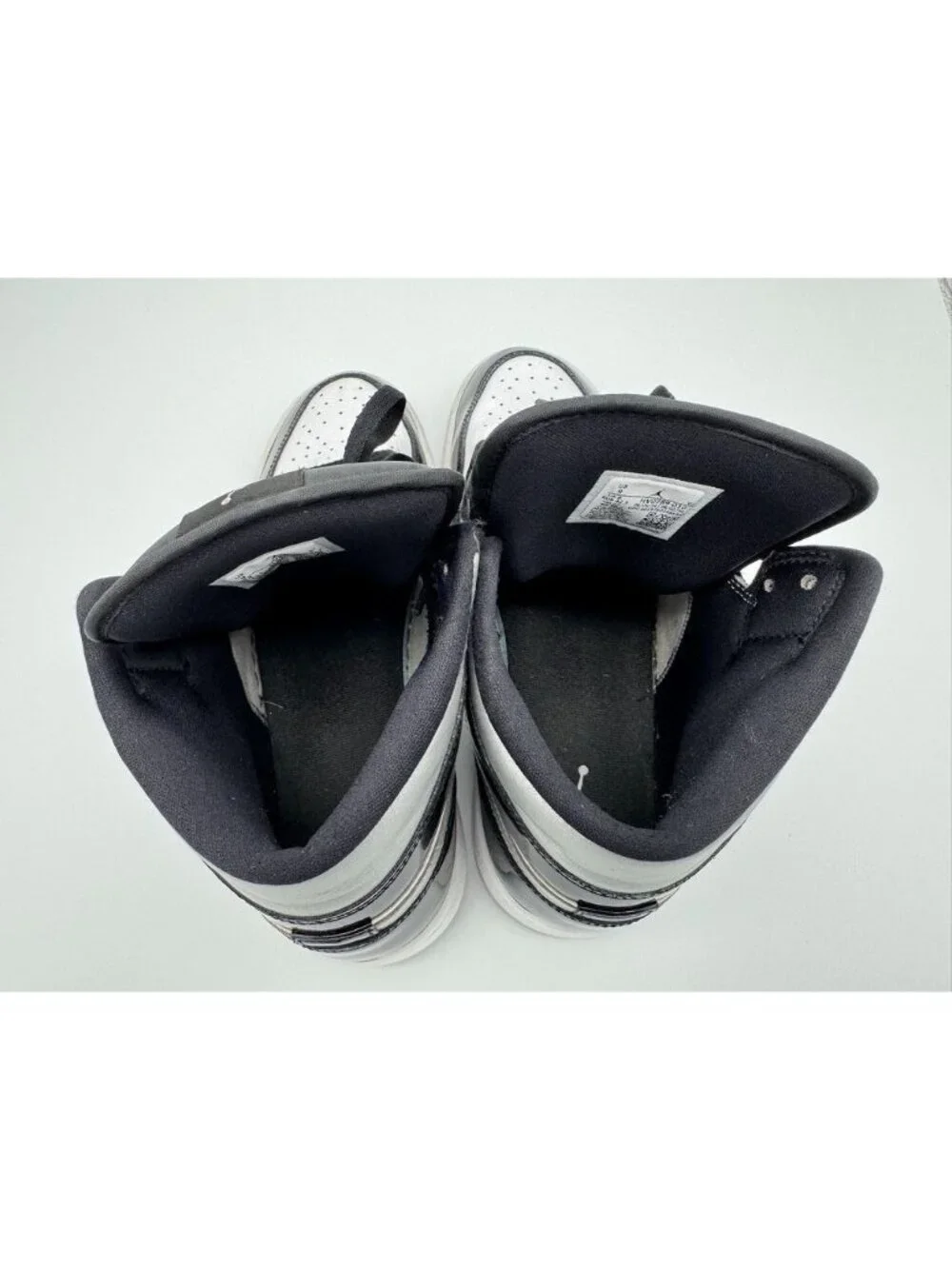 Nike Air Jordan 1 Mid SE Sneakers Patent Leather Black/White HV0789-010 Men's 9